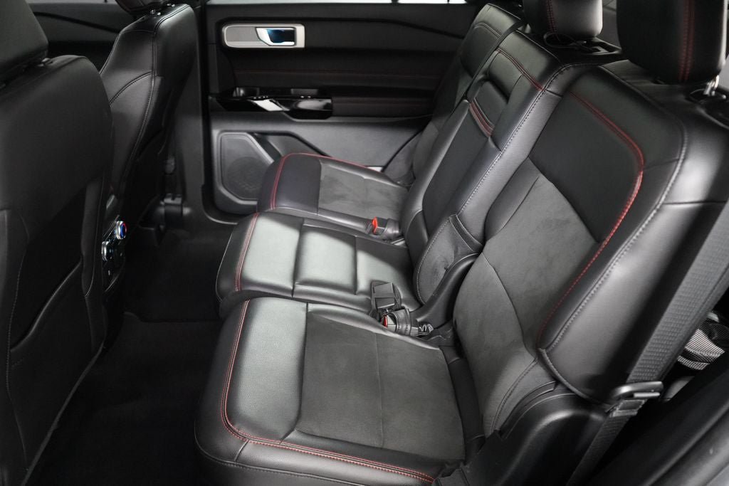 Certified 2023 Ford Explorer ST-Line AWD/4WD image 30