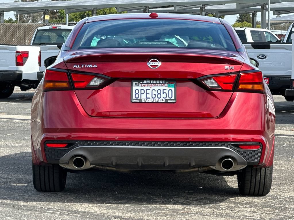 Used 2020 Nissan Altima 2.5 SR w/ Premium Package FWD image 4