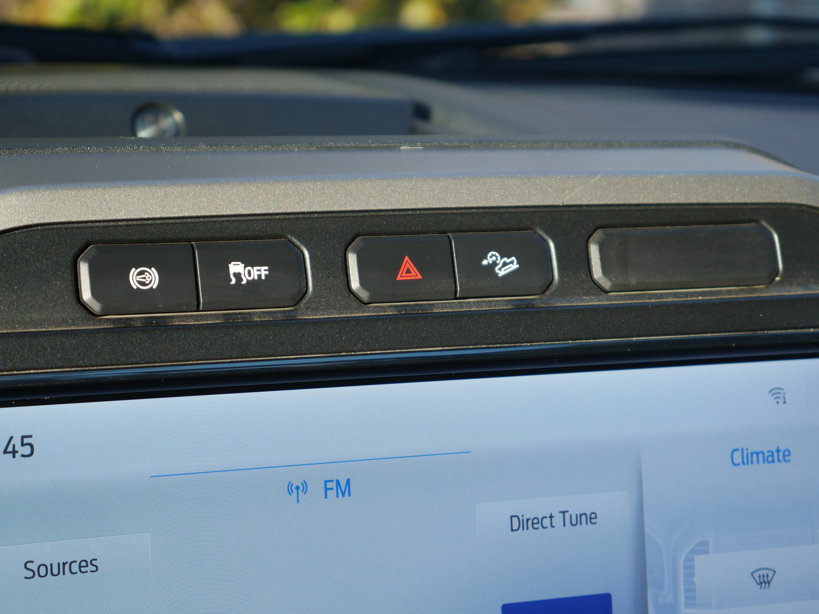 Certified 2022 Ford F350 Lariat w/ Lariat Ultimate Package image 18