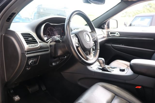Used 2022 Jeep Grand Cherokee Limited w/ Tech Group AWD/4WD image 14