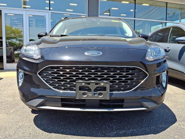 Certified 2022 Ford Escape SEL w/ Technology Package AWD/4WD image 2