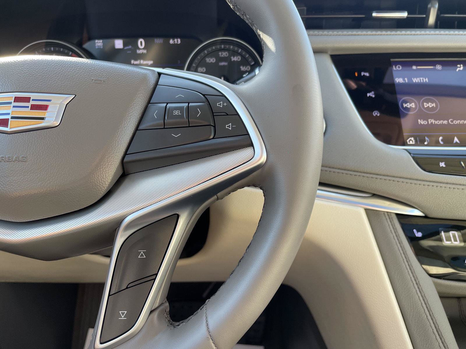 Used 2025 Cadillac XT5 Premium Luxury w/ Technology Package AWD/4WD image 14