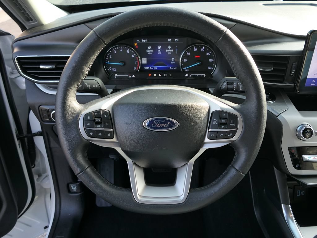 Certified 2024 Ford Explorer XLT w/ Equipment Group 202A RWD image 20