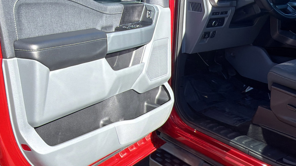 Certified 2023 Ford F150 Lightning XLT image 23