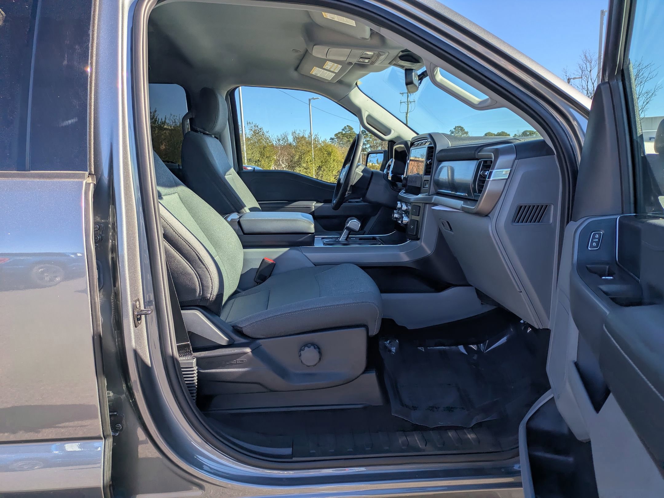 Certified 2024 Ford F150 Lightning XLT image 34