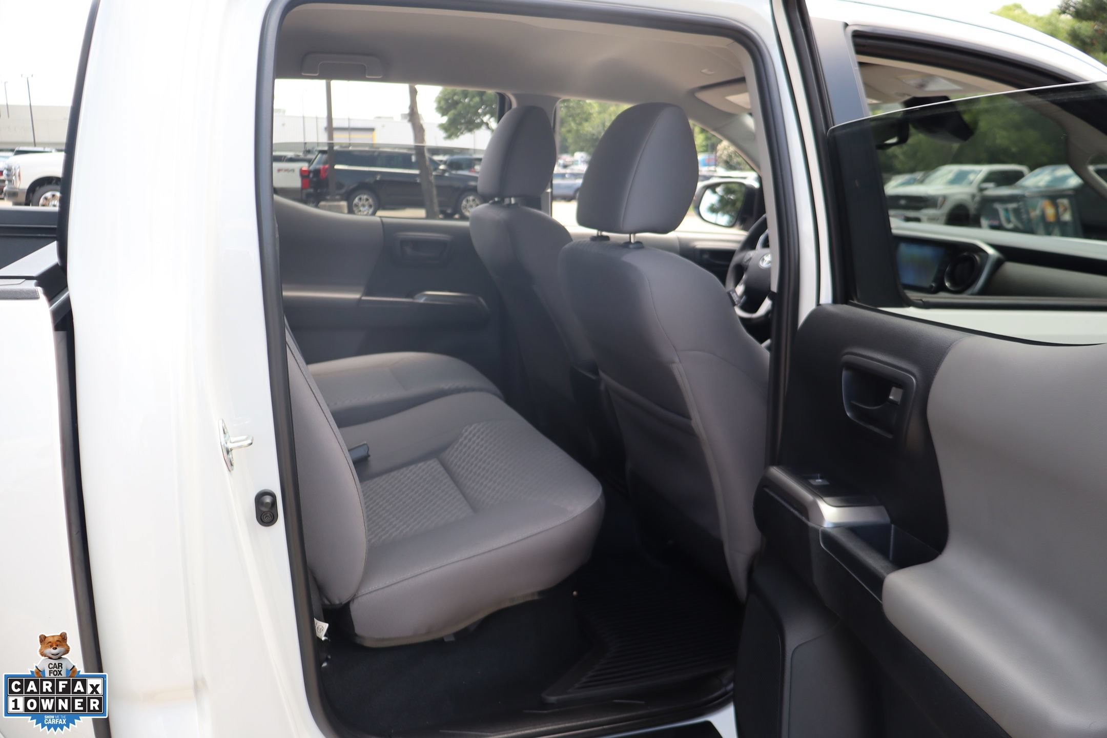 Used 2023 Toyota Tacoma SR5 RWD image 28