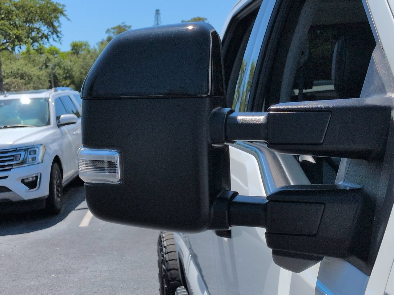Certified 2024 Ford F250 Limited w/ FX4 Off-Road Package AWD/4WD image 12