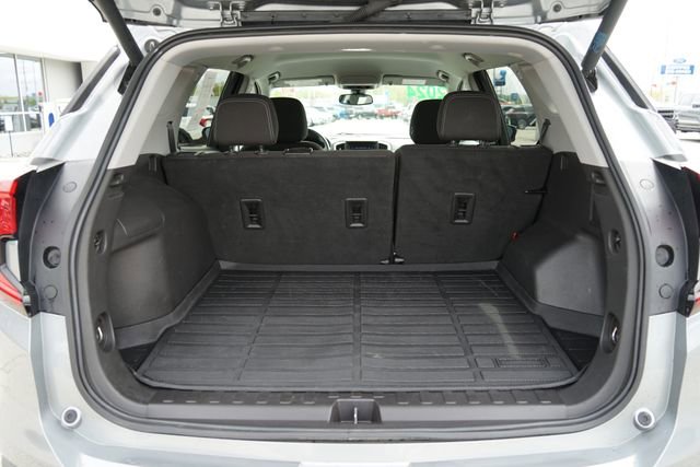 Used 2024 GMC Terrain SLE w/ Driver Convenience Package FWD image 7