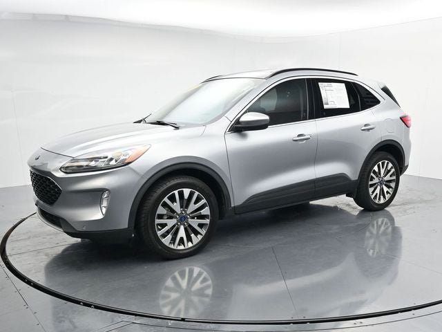 Certified 2022 Ford Escape Titanium w/ Class II Trailer Tow Package AWD/4WD image 4