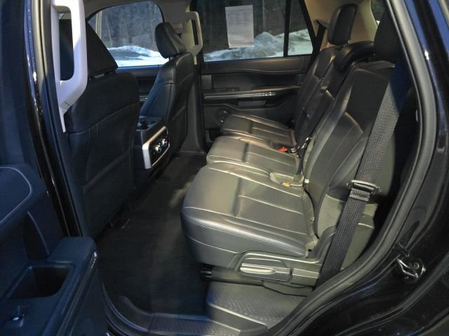 Certified 2024 Ford Expedition XLT image 10