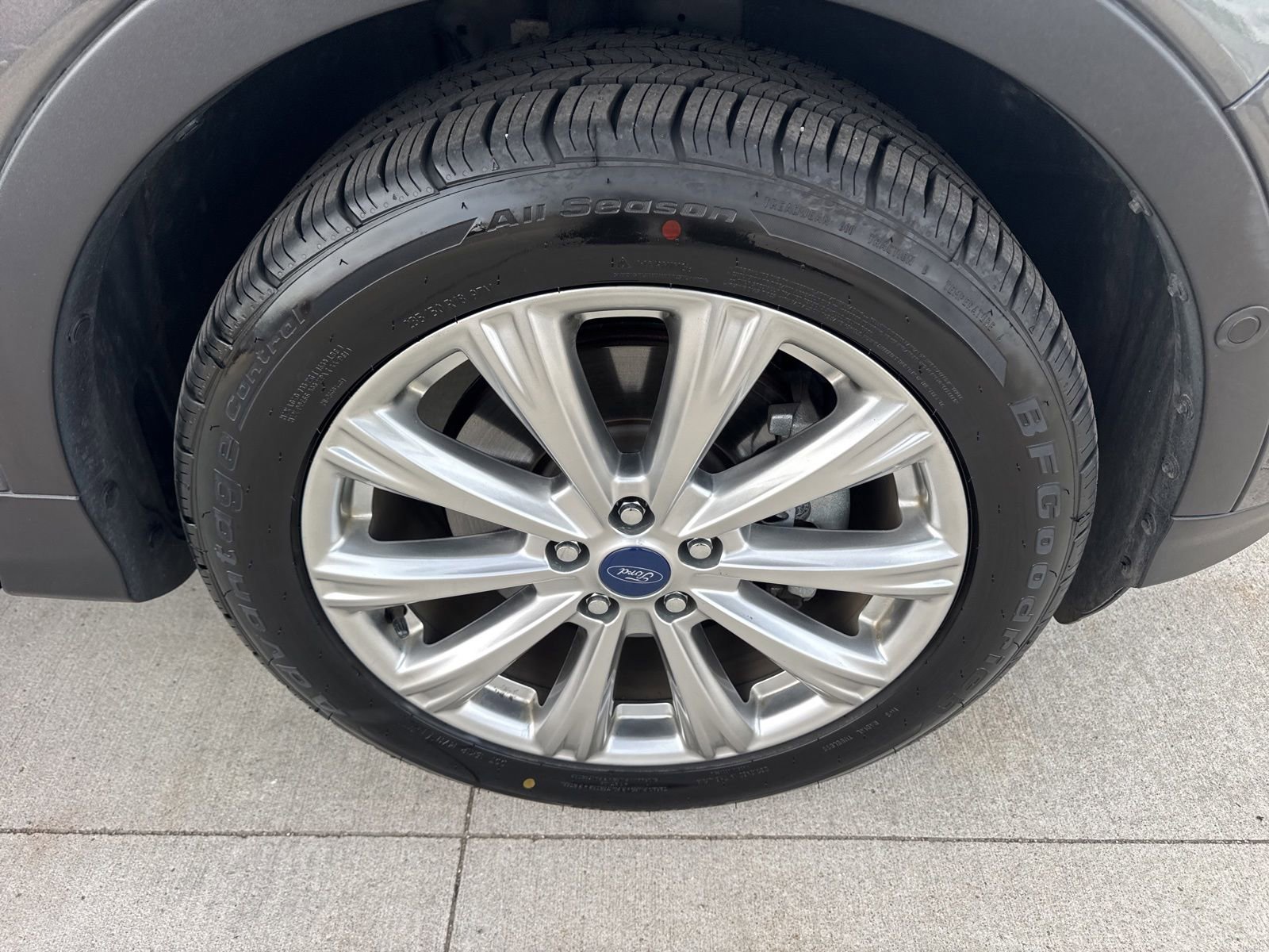 Certified 2018 Ford Escape Titanium AWD/4WD image 20