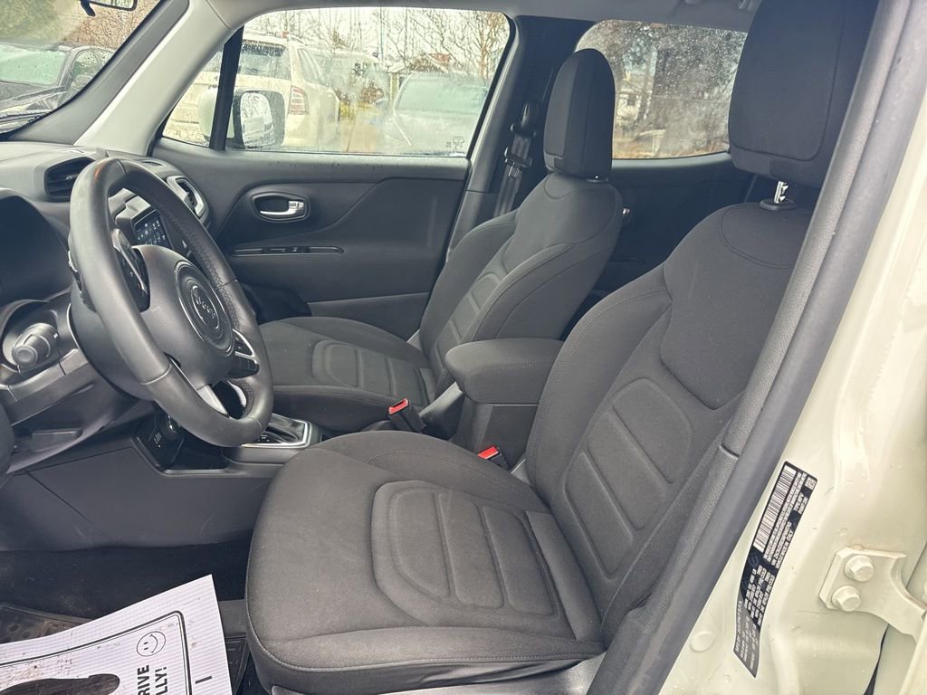 Used 2021 Jeep Renegade Latitude image 16