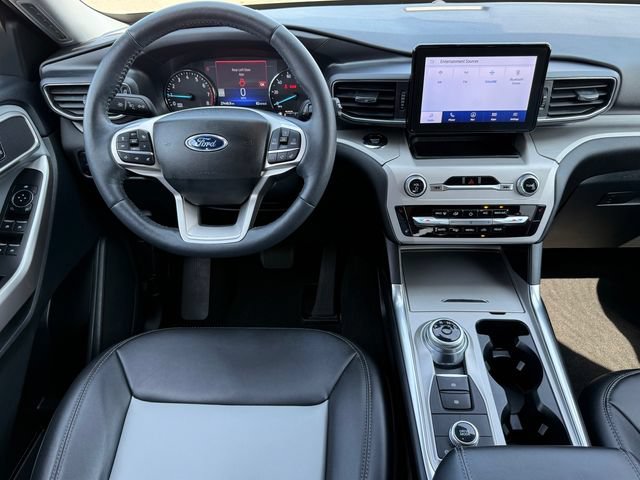Certified 2023 Ford Explorer XLT w/ Equipment Group 202A AWD/4WD image 9