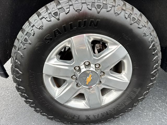 Used 2023 Chevrolet Silverado 2500 LTZ w/ LTZ Plus Package AWD/4WD image 10