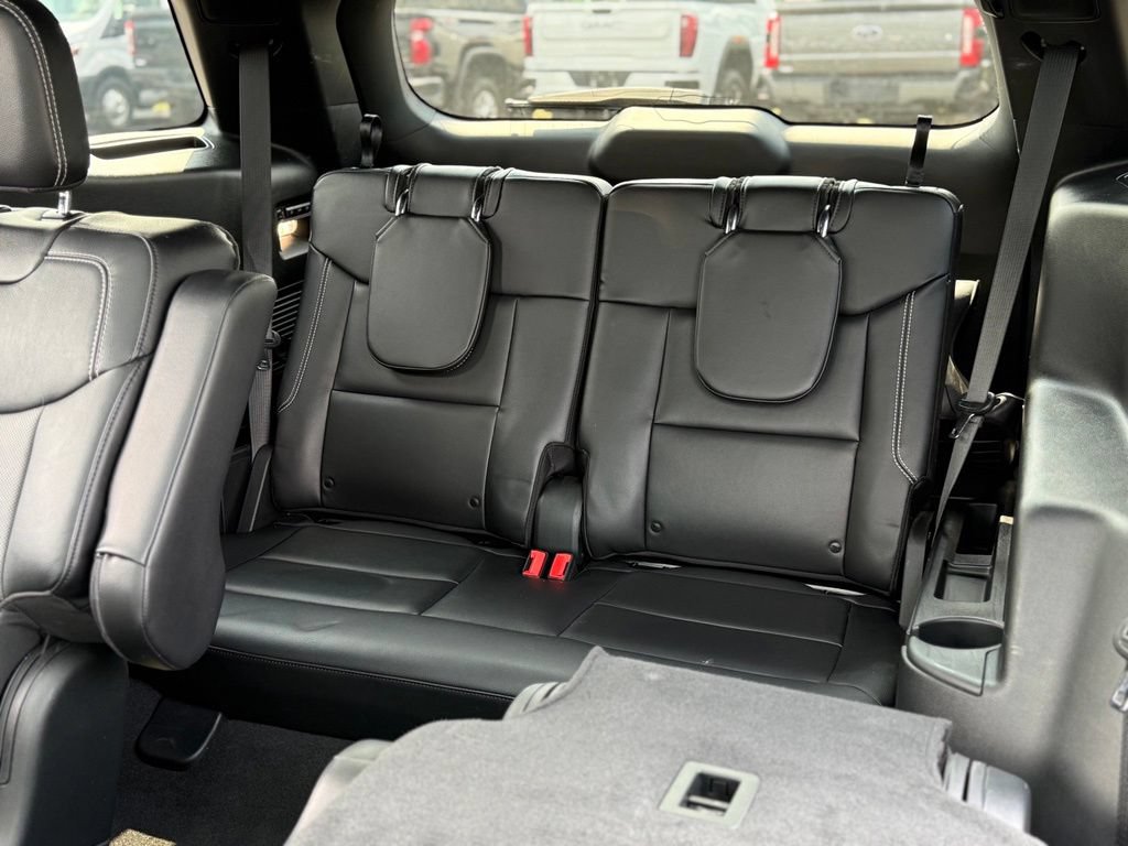 Certified 2023 Ford Explorer ST w/ Technology Package AWD/4WD image 22