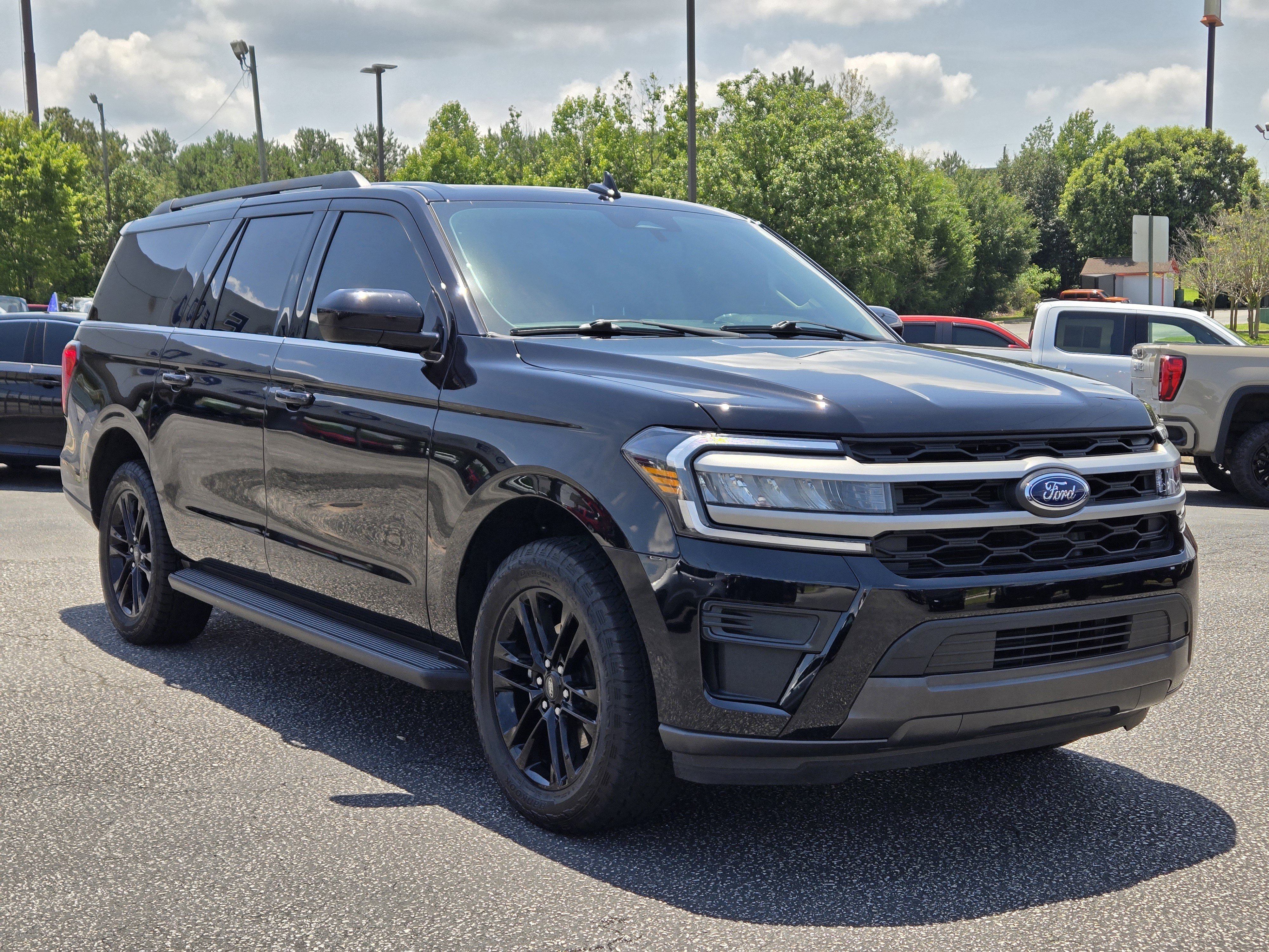 Certified 2024 Ford Expedition Max XLT RWD image 6