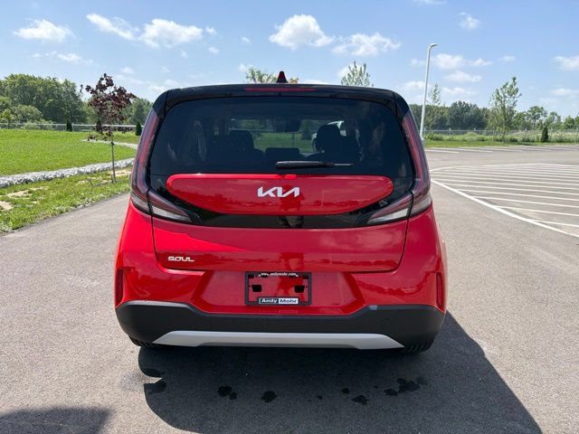 Used 2024 Kia Soul LX w/ Option Group 015 FWD image 8