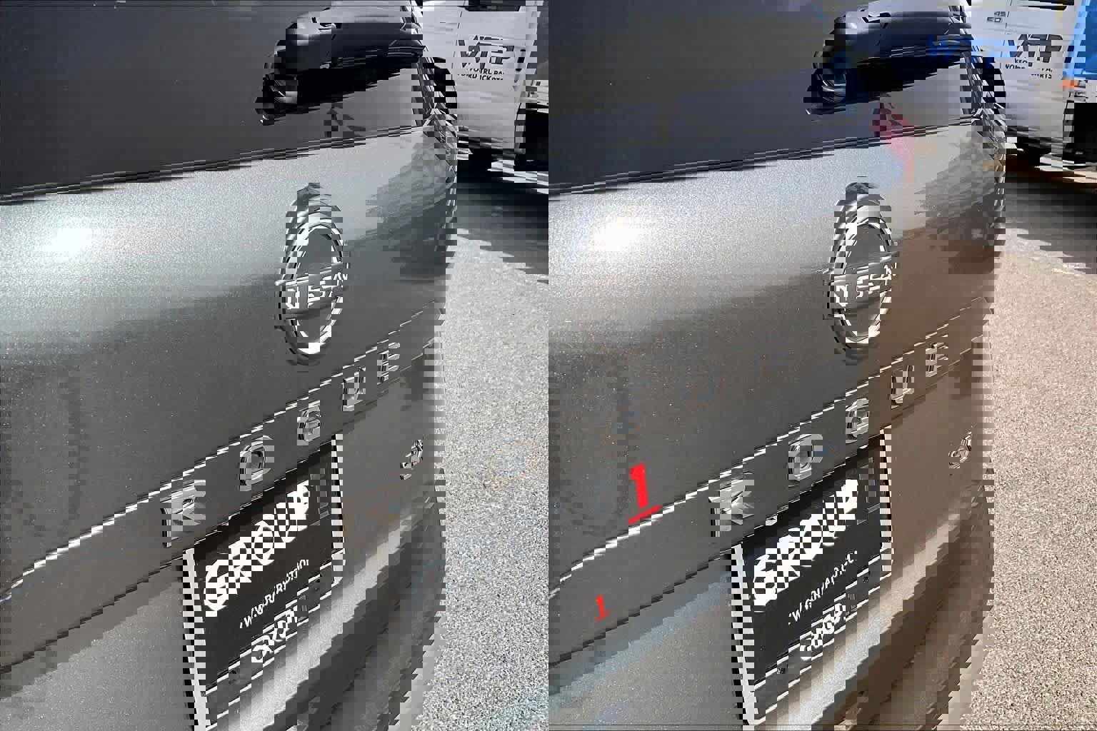 Used 2023 Nissan Rogue SV image 30