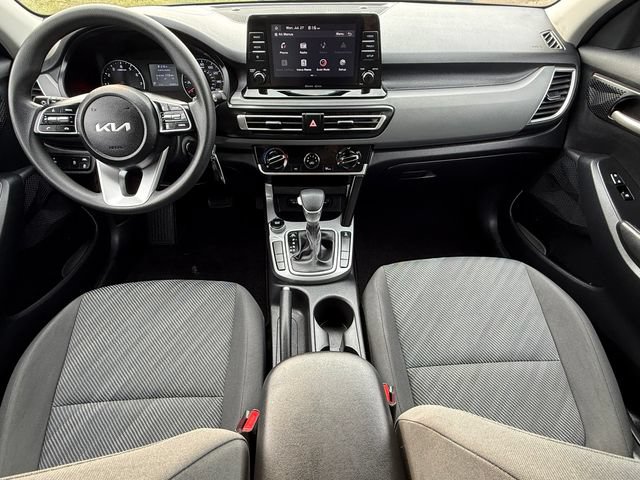 Used 2023 Kia Seltos LX AWD/4WD image 24