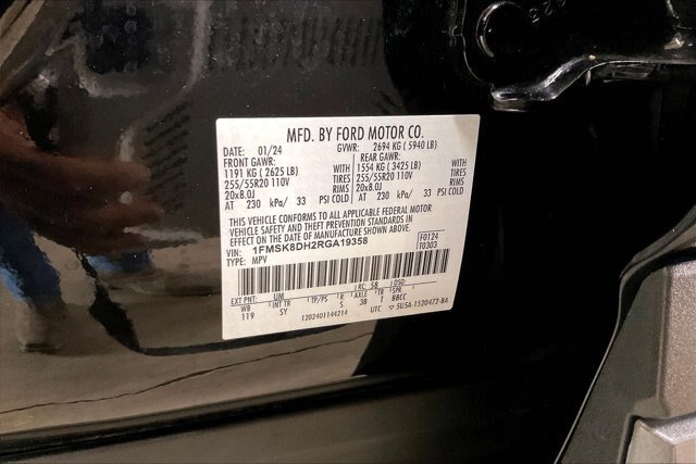 Certified 2024 Ford Explorer XLT w/ Equipment Group 202A AWD/4WD image 25