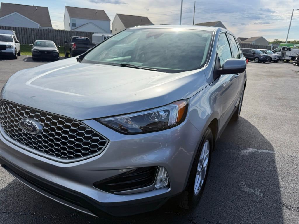 Certified 2023 Ford Edge SEL w/ Convenience Package AWD/4WD image 7