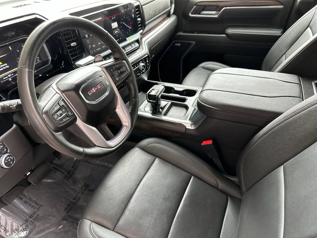 Used 2025 GMC Sierra 1500 SLT w/ SLT Premium Package RWD image 9