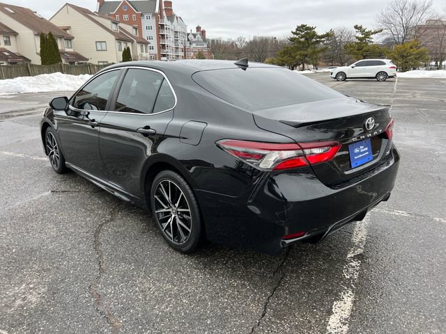 Used 2021 Toyota Camry SE image 7