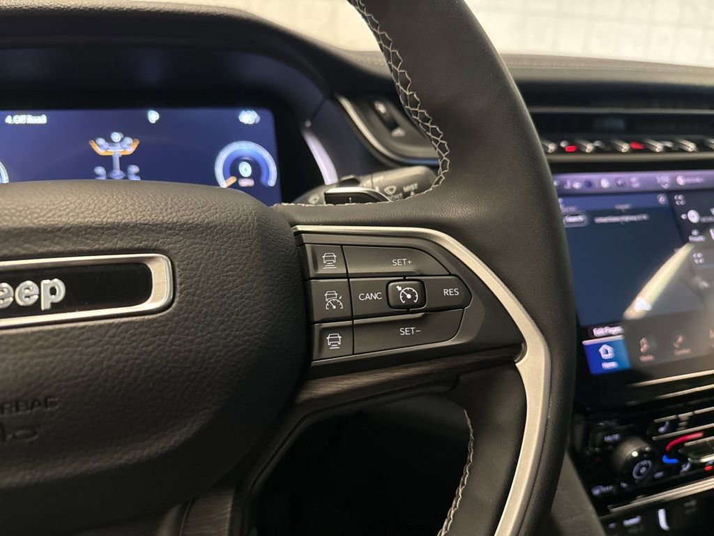 Used 2023 Jeep Grand Cherokee Limited w/ Trailer Tow Prep Group (B) image 41