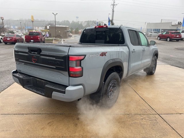 Used 2025 Nissan Frontier PRO-4X image 4