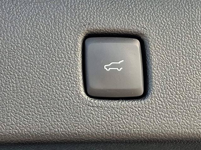 Certified 2023 Ford Escape ST-Line Elite w/ Premium Technology Package AWD/4WD image 30