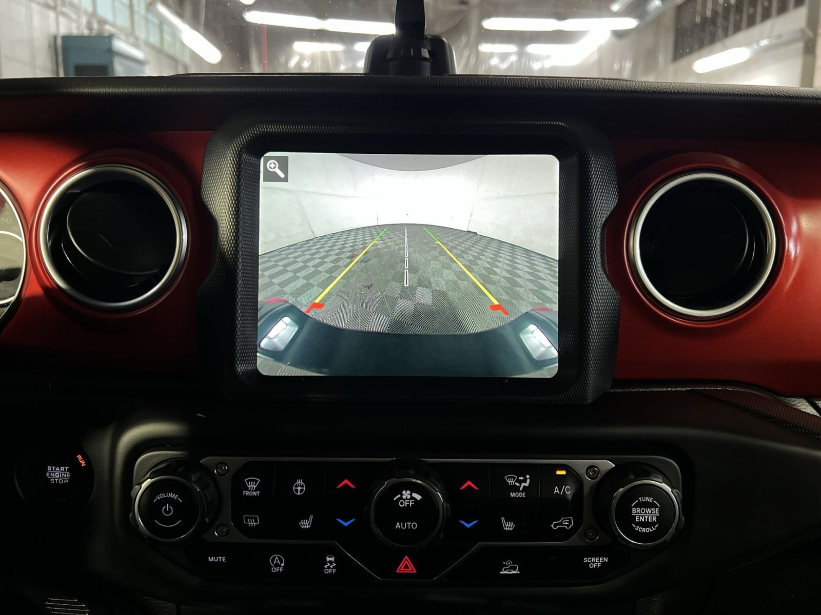 Used 2020 Jeep Gladiator Rubicon AWD/4WD image 19