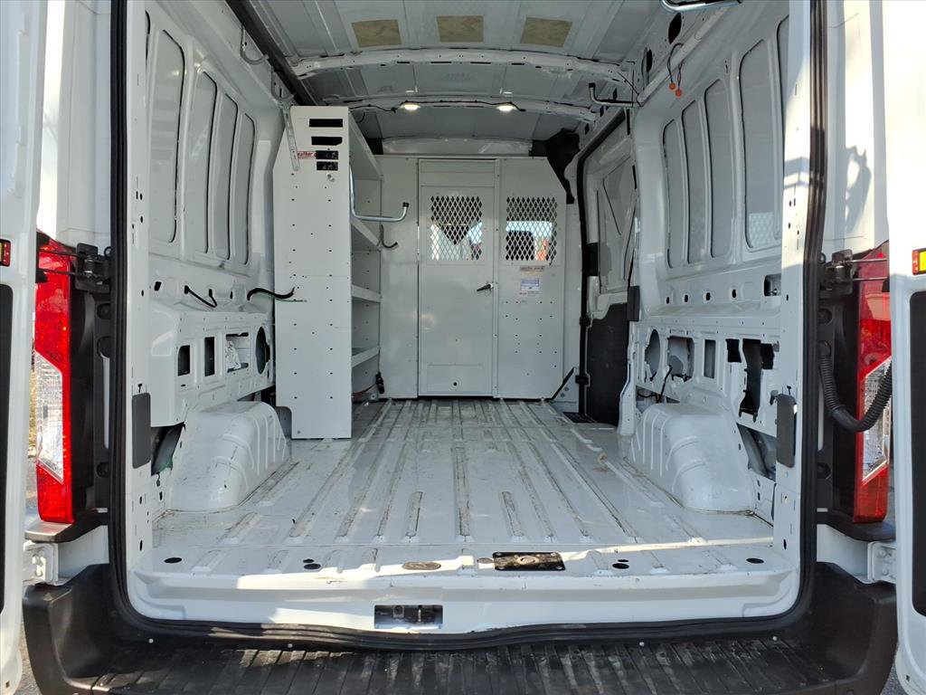 Certified 2023 Ford Transit 250 Medium Roof image 10