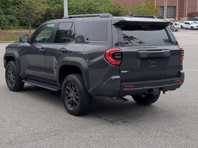 Used 2025 Toyota 4Runner SR5 AWD/4WD image 6