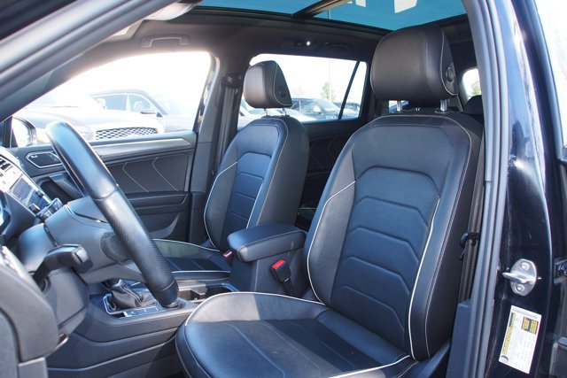 Used 2022 Volkswagen Tiguan SEL R-Line AWD/4WD image 18