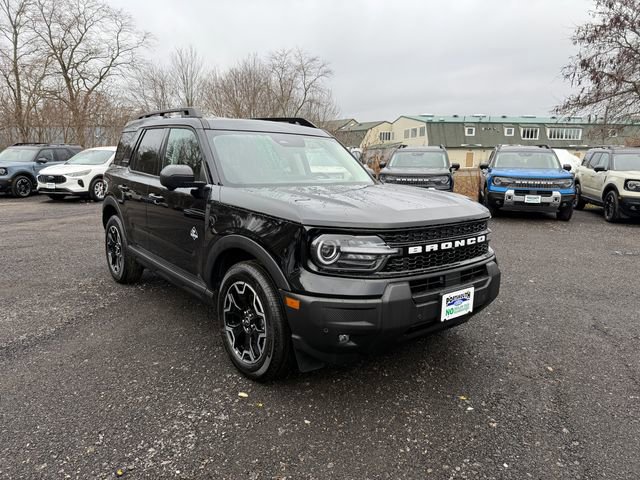 Certified 2025 Ford Bronco Sport Outer Banks w/ Outer Banks Tech Package+ image 2
