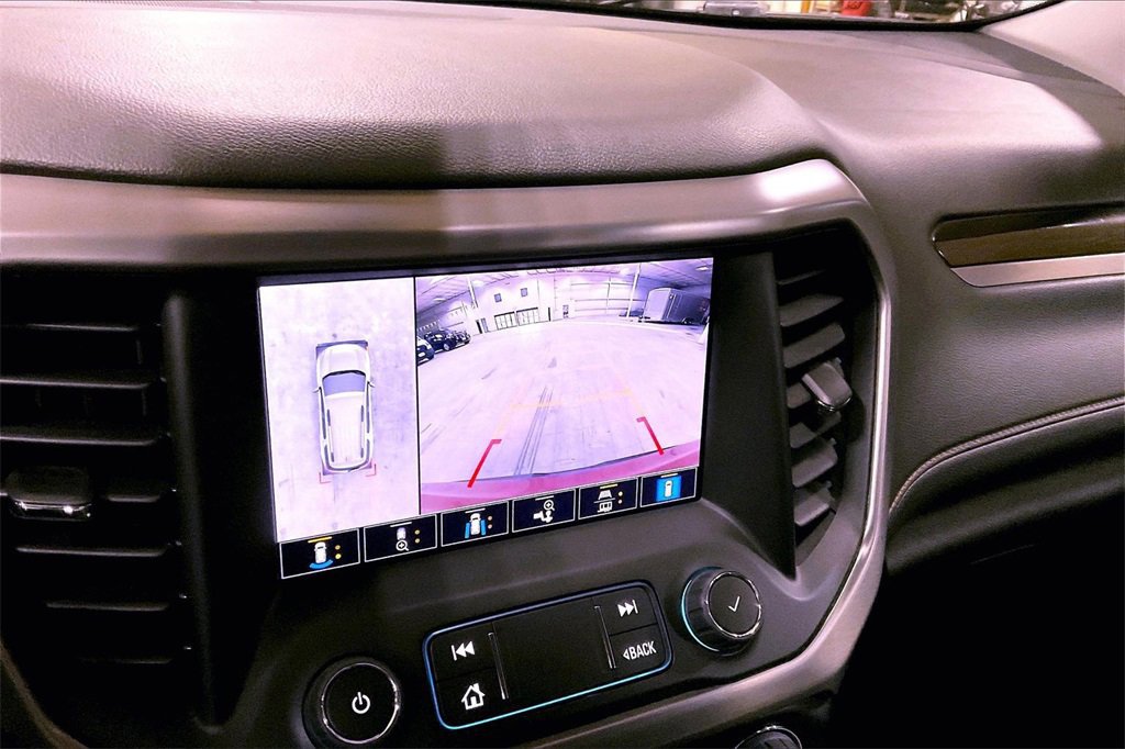 Used 2023 GMC Acadia AT4 w/ Technology Package image 20