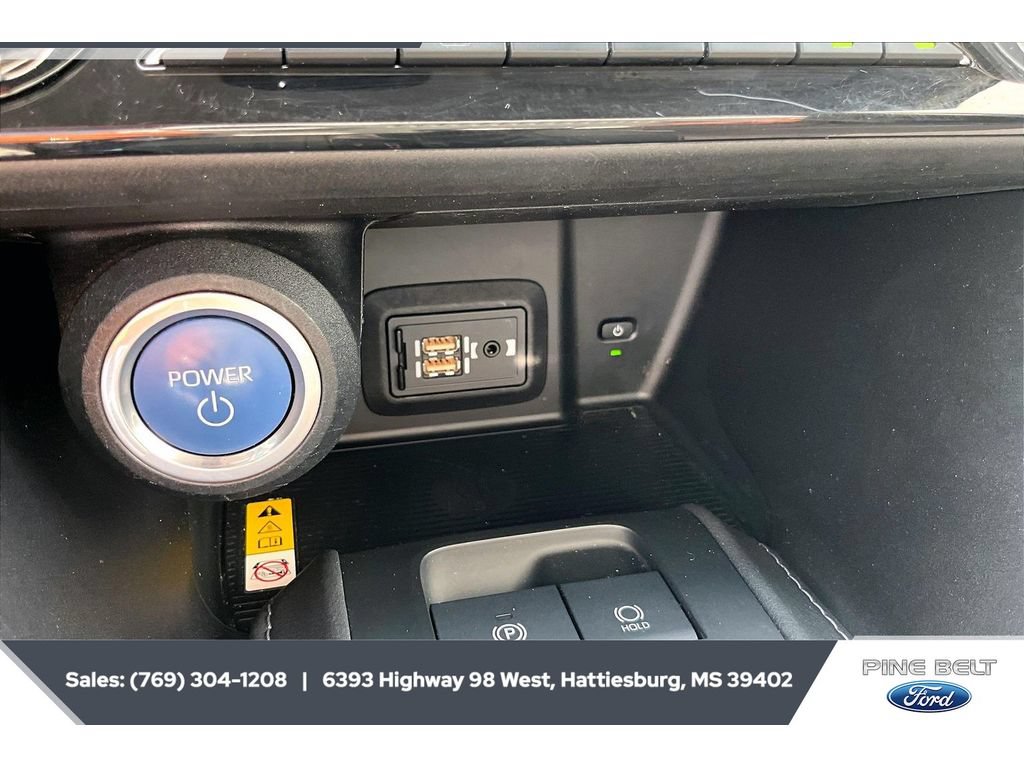 Used 2021 Toyota Venza LE AWD/4WD image 24