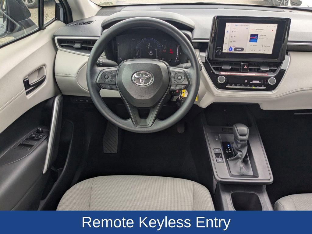 Used 2026 Toyota Corolla Cross L image 18