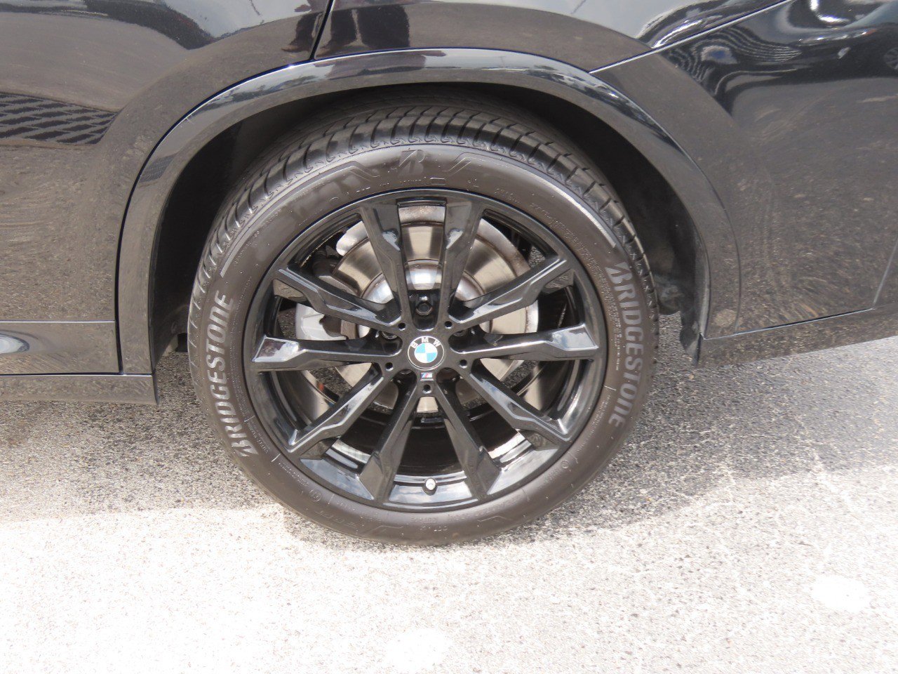 Used 2024 BMW X4 xDrive30i w/ Premium Package AWD/4WD image 18