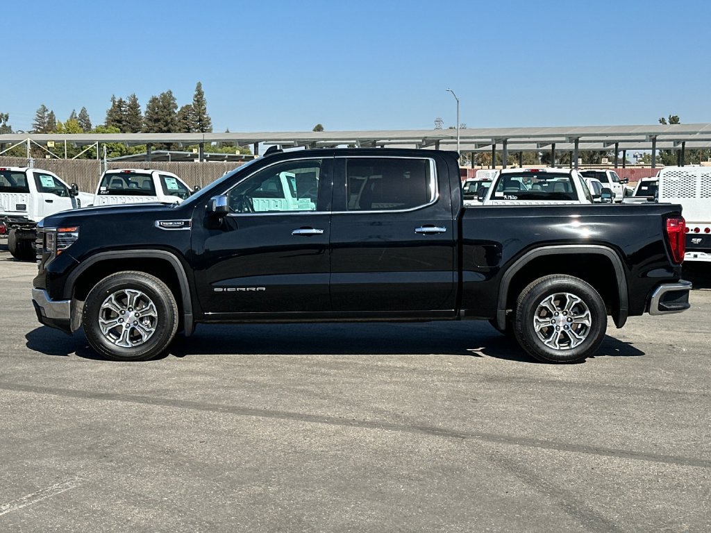 Used 2025 GMC Sierra 1500 SLT RWD image 6