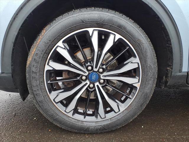 Certified 2022 Ford Escape SE w/ SE Sport Appearance Package image 25