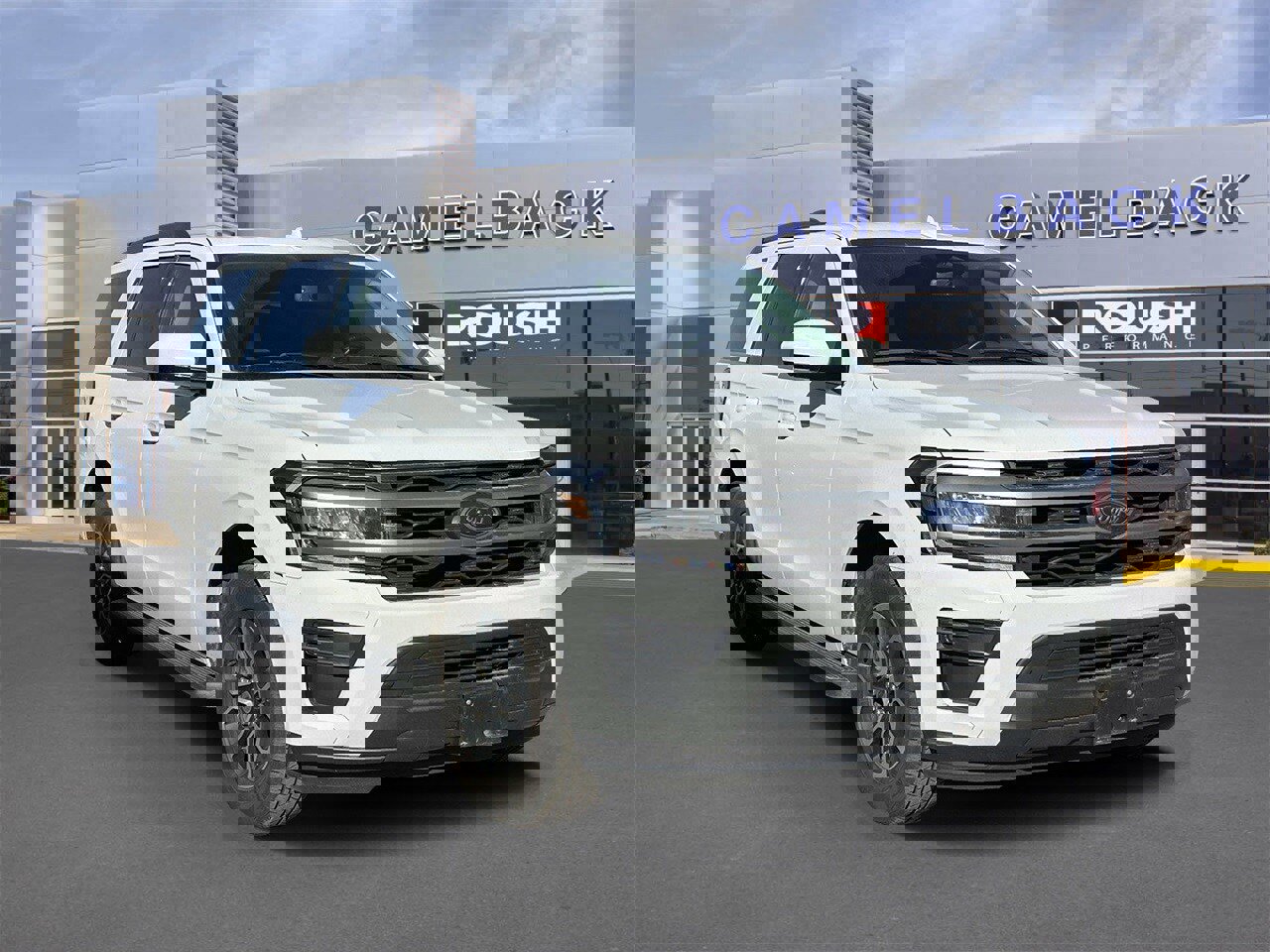 Certified 2024 Ford Expedition XLT image 6