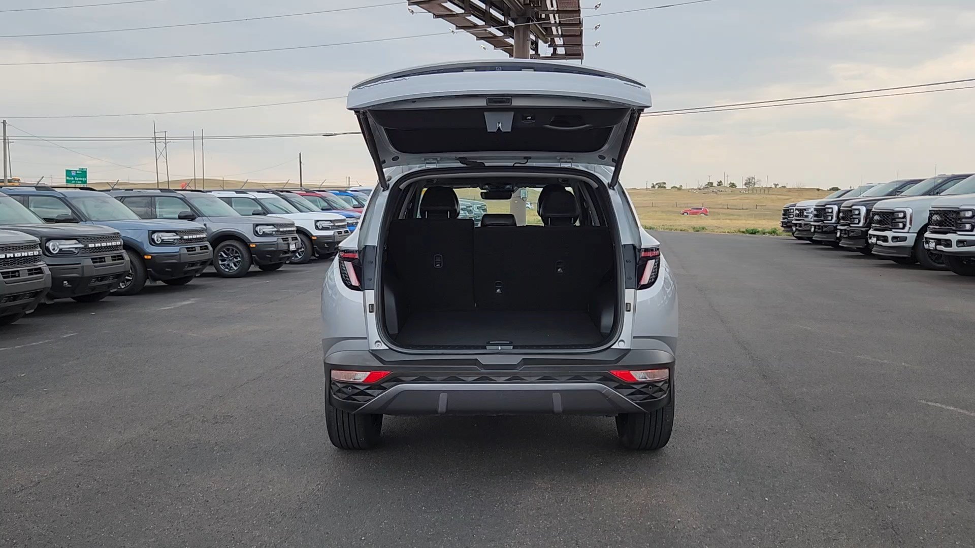 Used 2023 Hyundai Tucson Limited AWD/4WD image 19