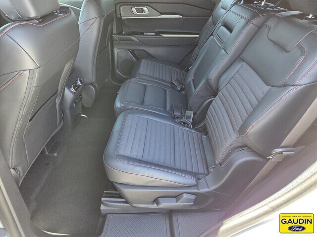 Certified 2025 Ford Explorer ST-Line RWD image 12