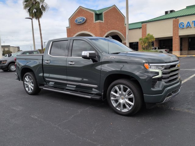 Used 2026 Chevrolet Silverado 1500 High Country w/ High Country Premium Package RWD image 2