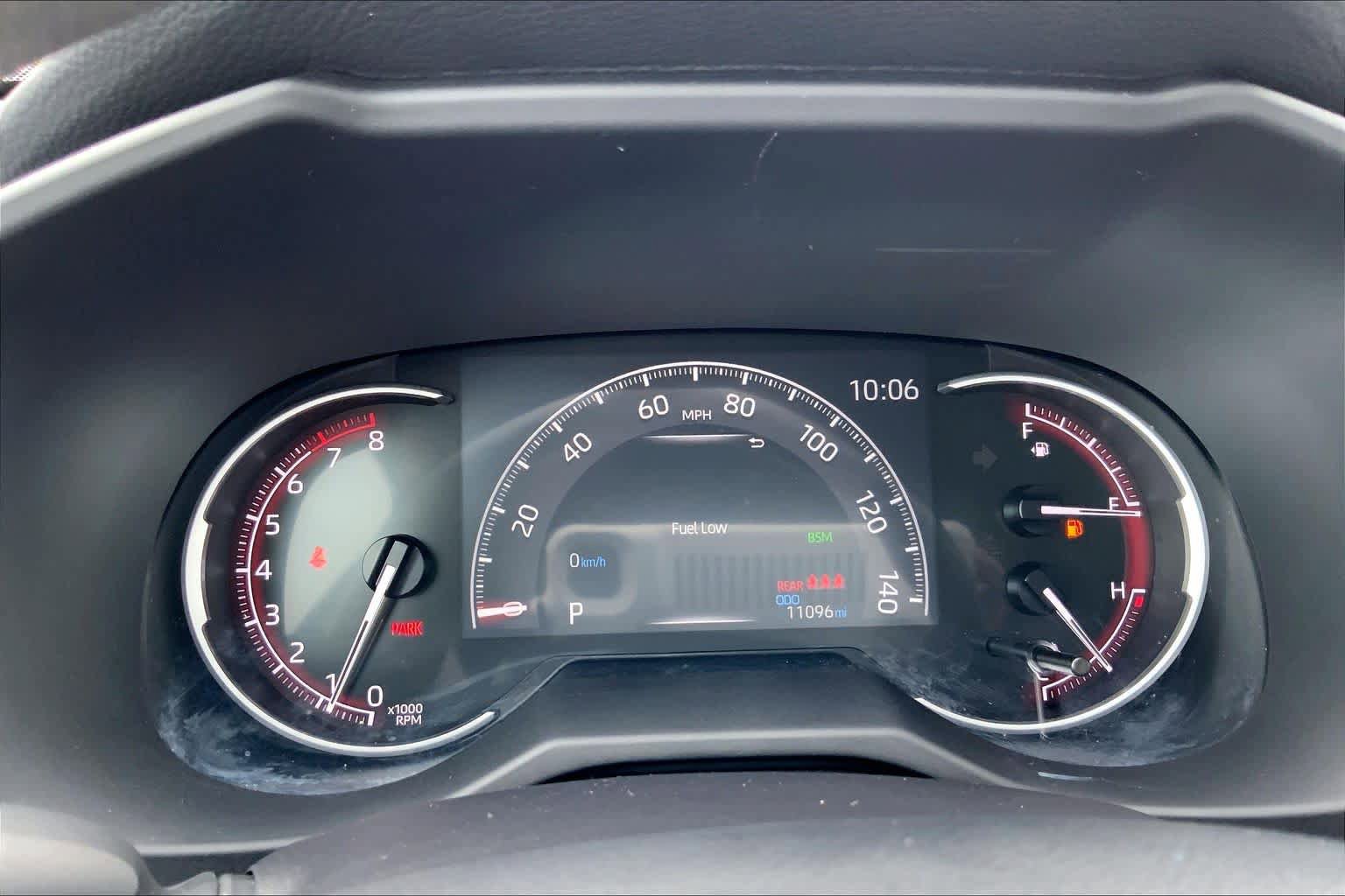 Used 2025 Toyota RAV4 XLE w/ Convenience Package FWD image 26