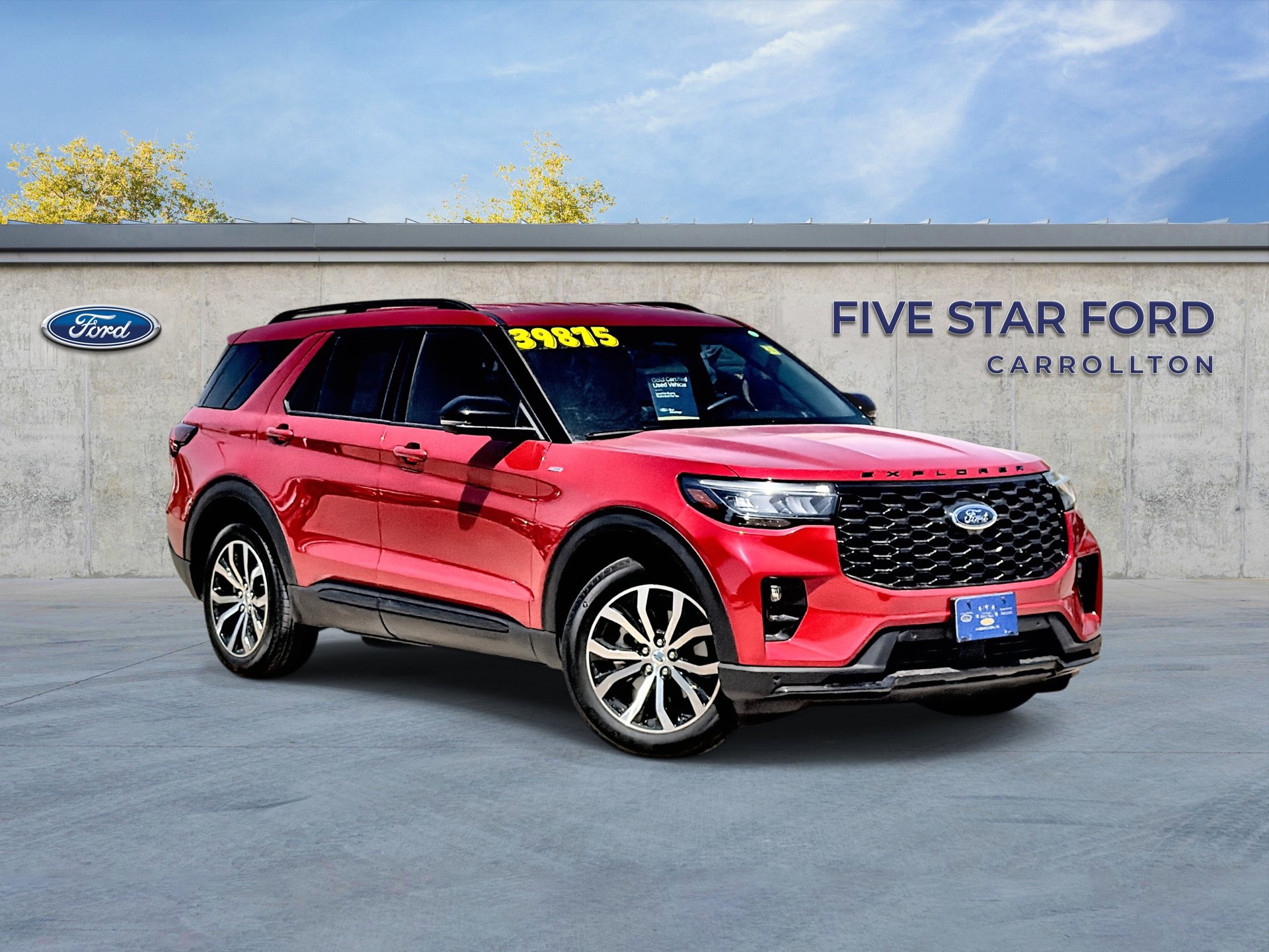 Certified 2025 Ford Explorer ST-Line w/ Premium Package RWD image 1