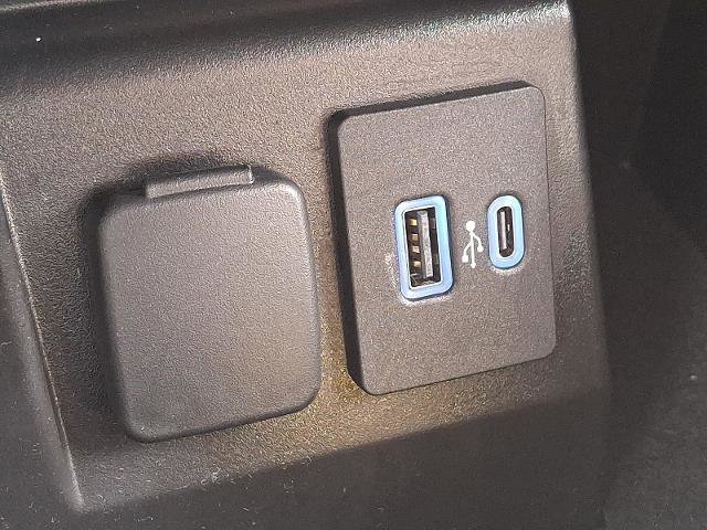 Certified 2023 Ford Explorer XLT image 22