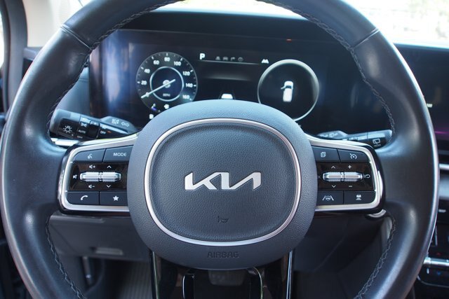 Used 2024 Kia Carnival SX FWD image 27