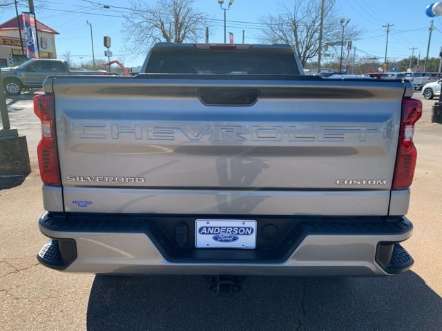 Used 2024 Chevrolet Silverado 1500 Custom image 2